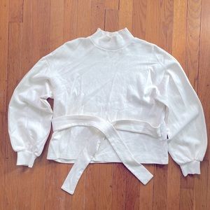 Zara white sweatshirt M